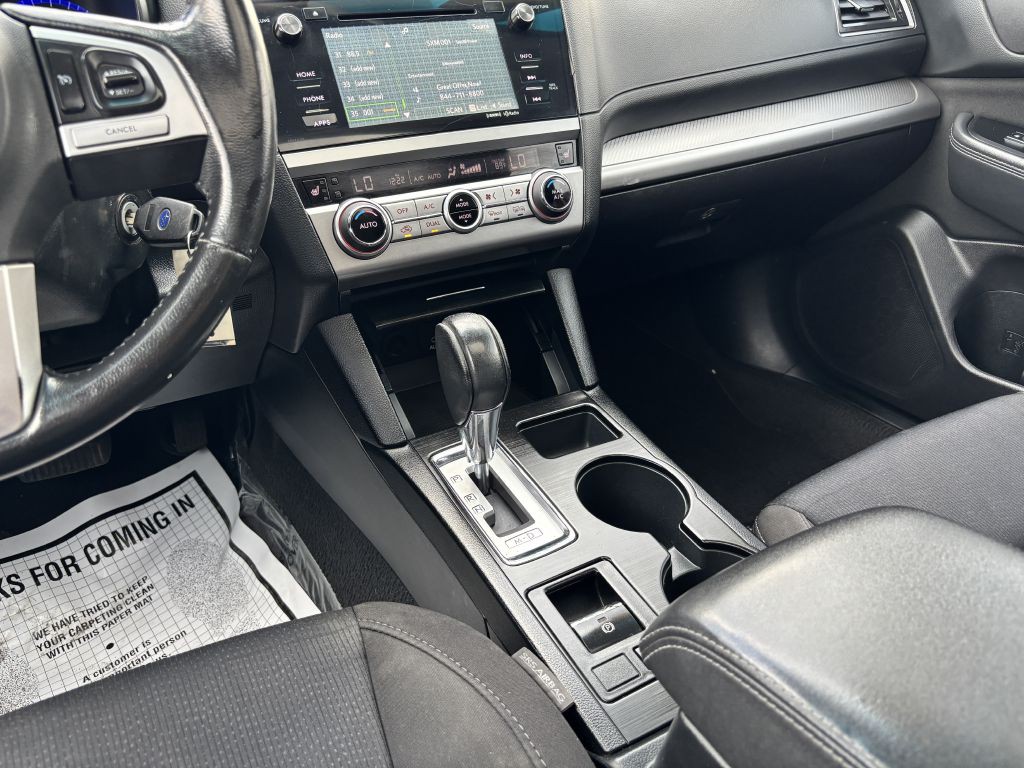 2015 Subaru Legacy Image 18