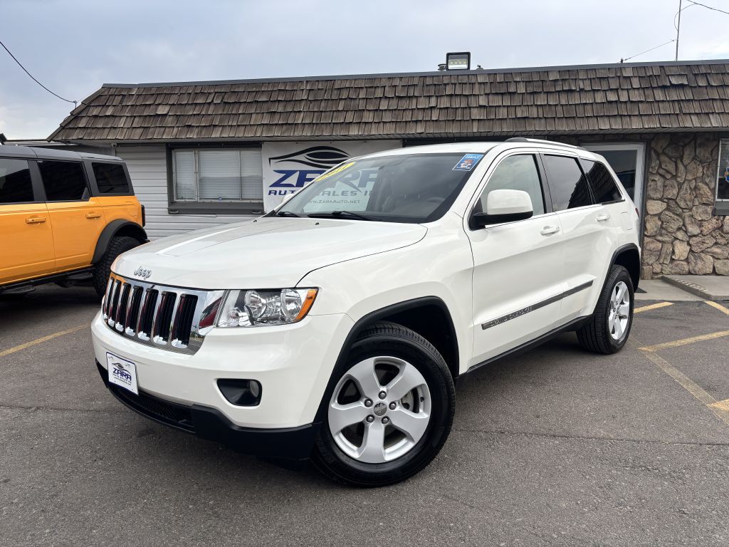 2011 Jeep Grand Cherokee Image 1
