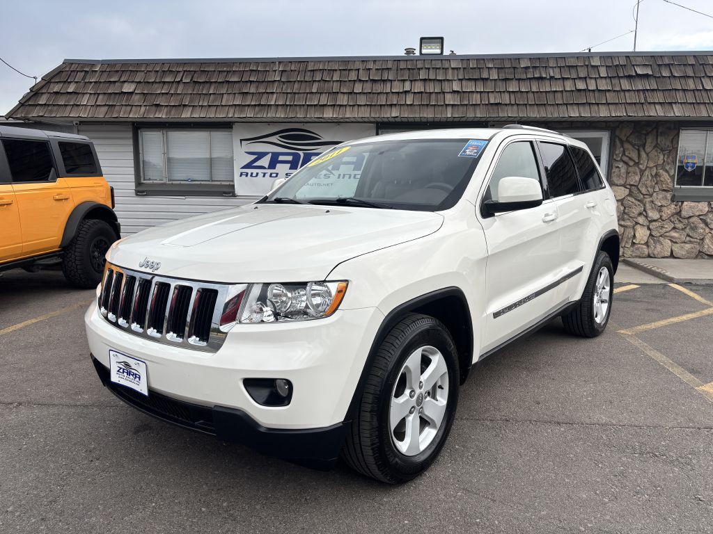 2011 Jeep Grand Cherokee Image 3
