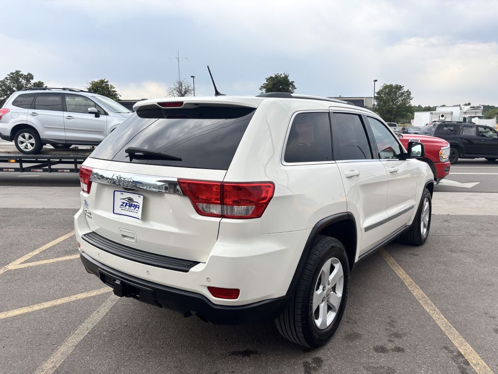2011 Jeep Grand Cherokee Image 7