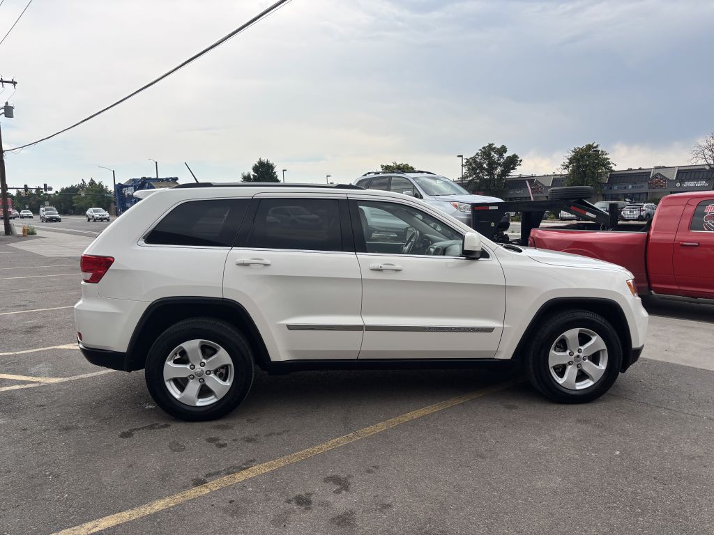2011 Jeep Grand Cherokee Image 8