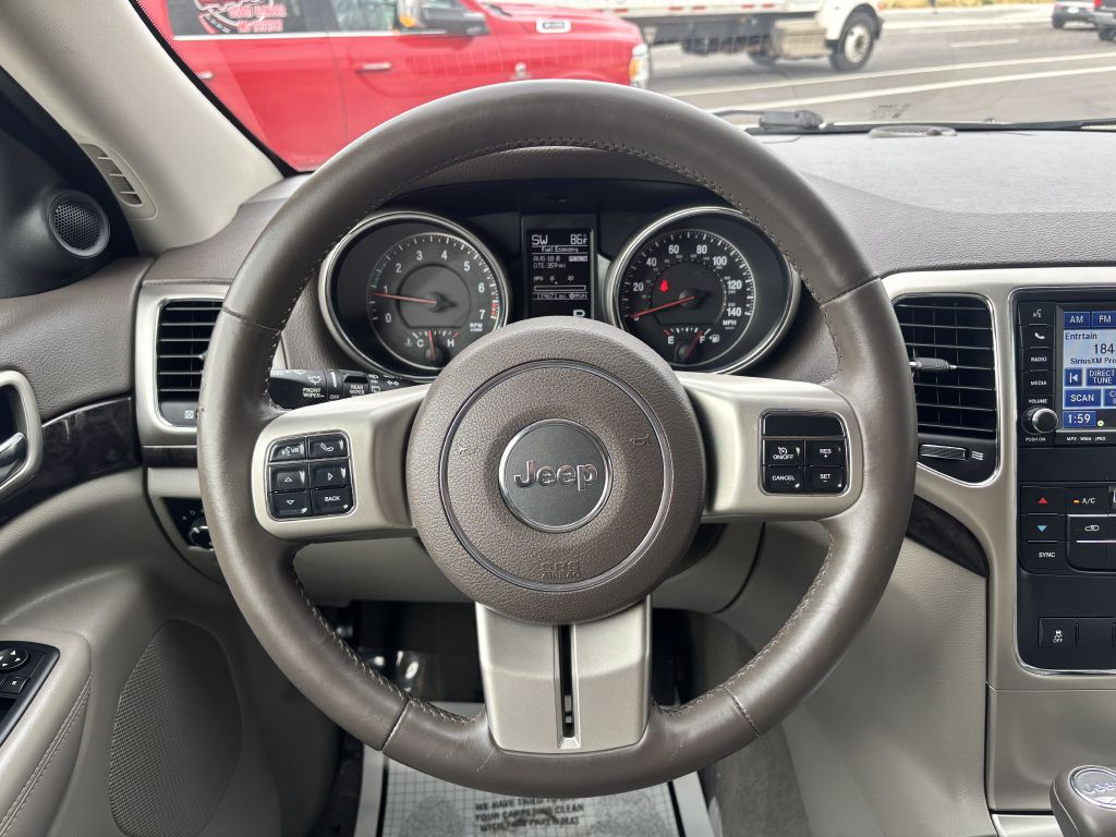 2011 Jeep Grand Cherokee Image 20