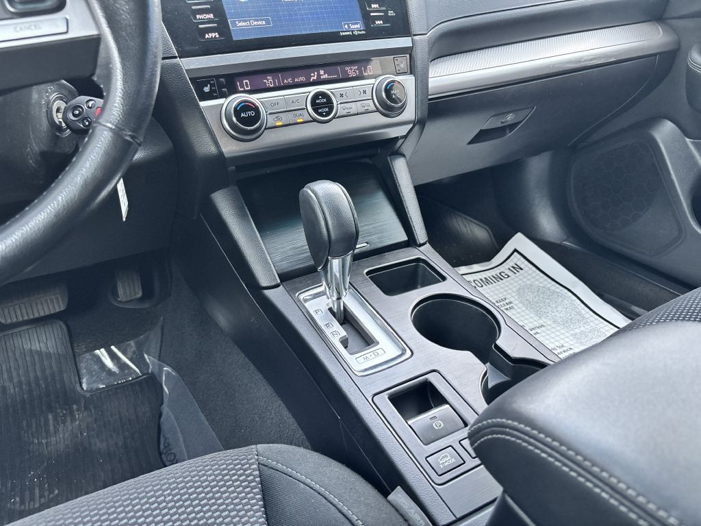 2016 Subaru Outback Image 18