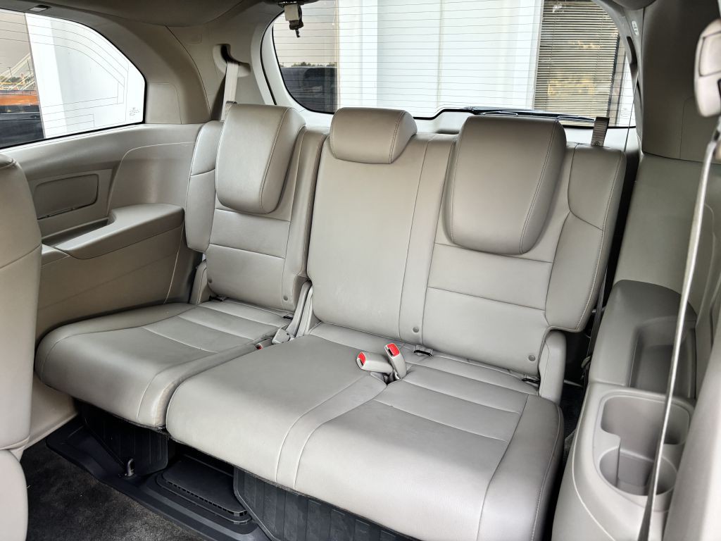 2013 Honda Odyssey Image 18