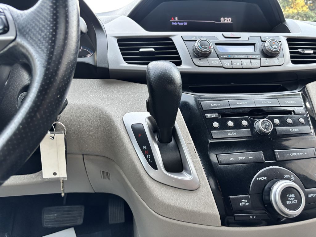 2013 Honda Odyssey Image 22