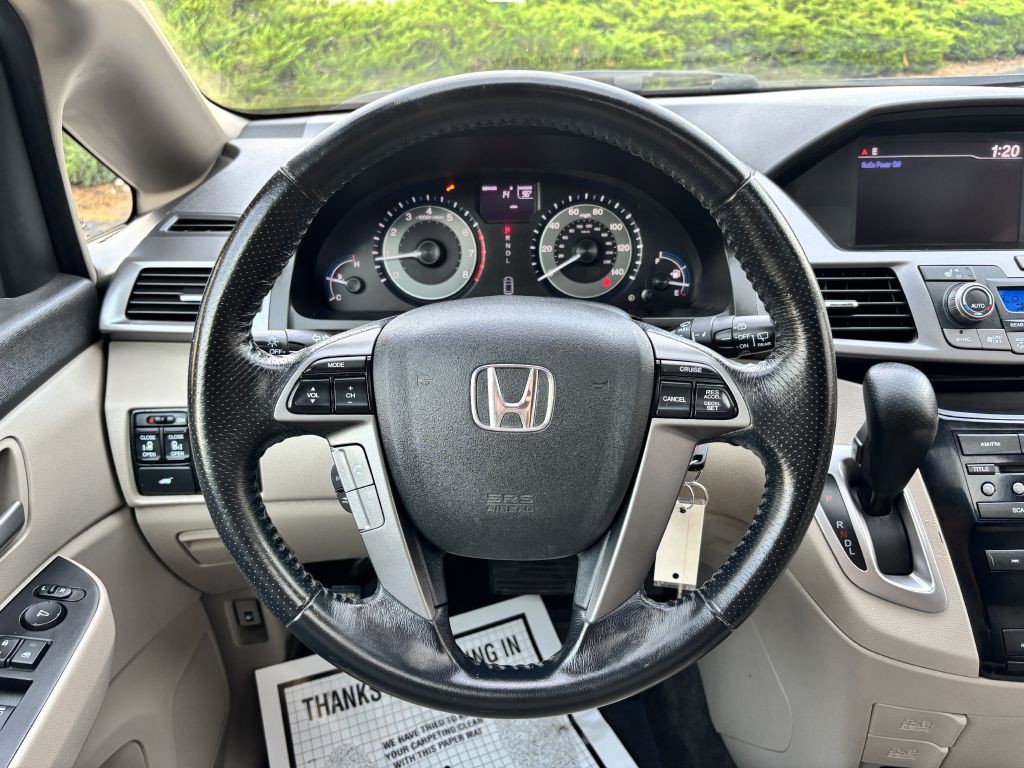 2013 Honda Odyssey Image 24