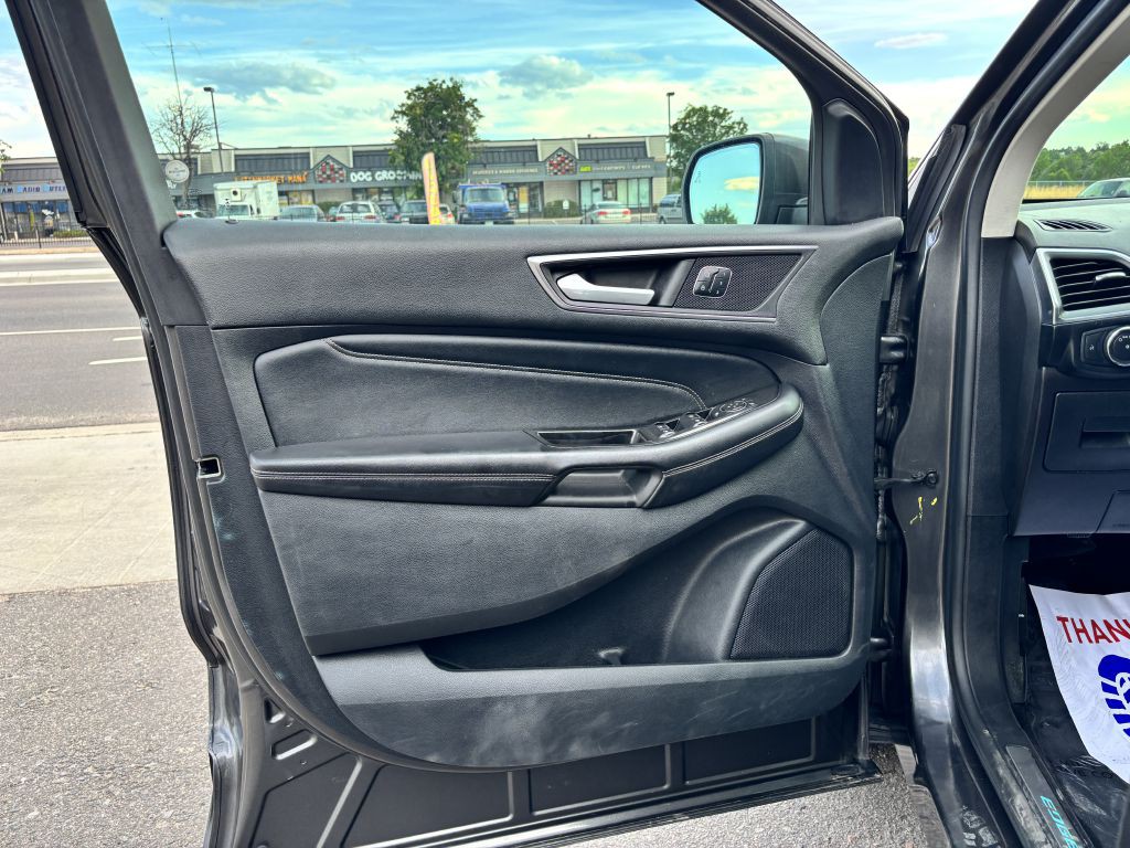 2015 Ford Edge Image 14