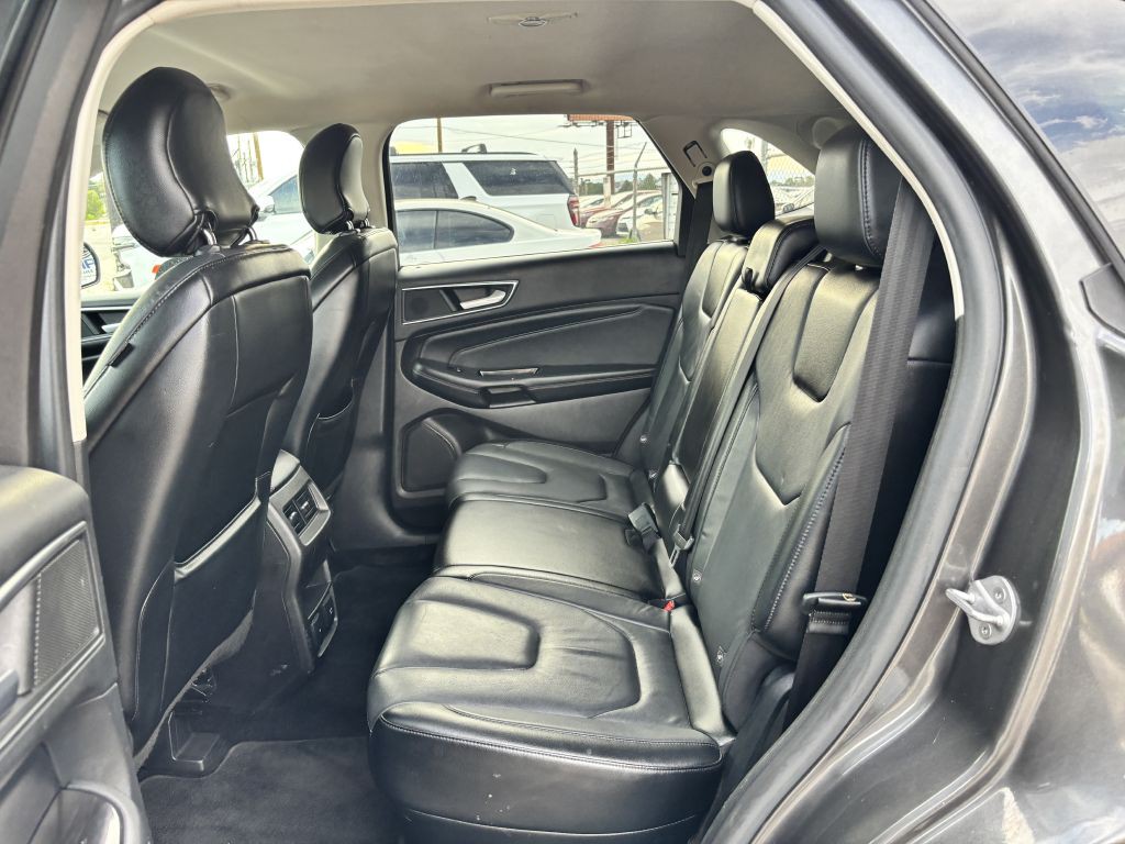 2015 Ford Edge Image 15
