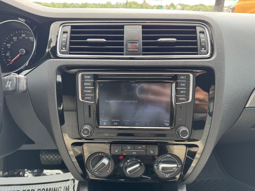 2016 Volkswagen Jetta Image 18