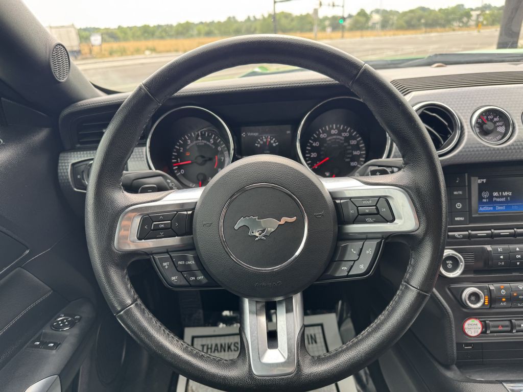 2015 Ford Mustang Image 18