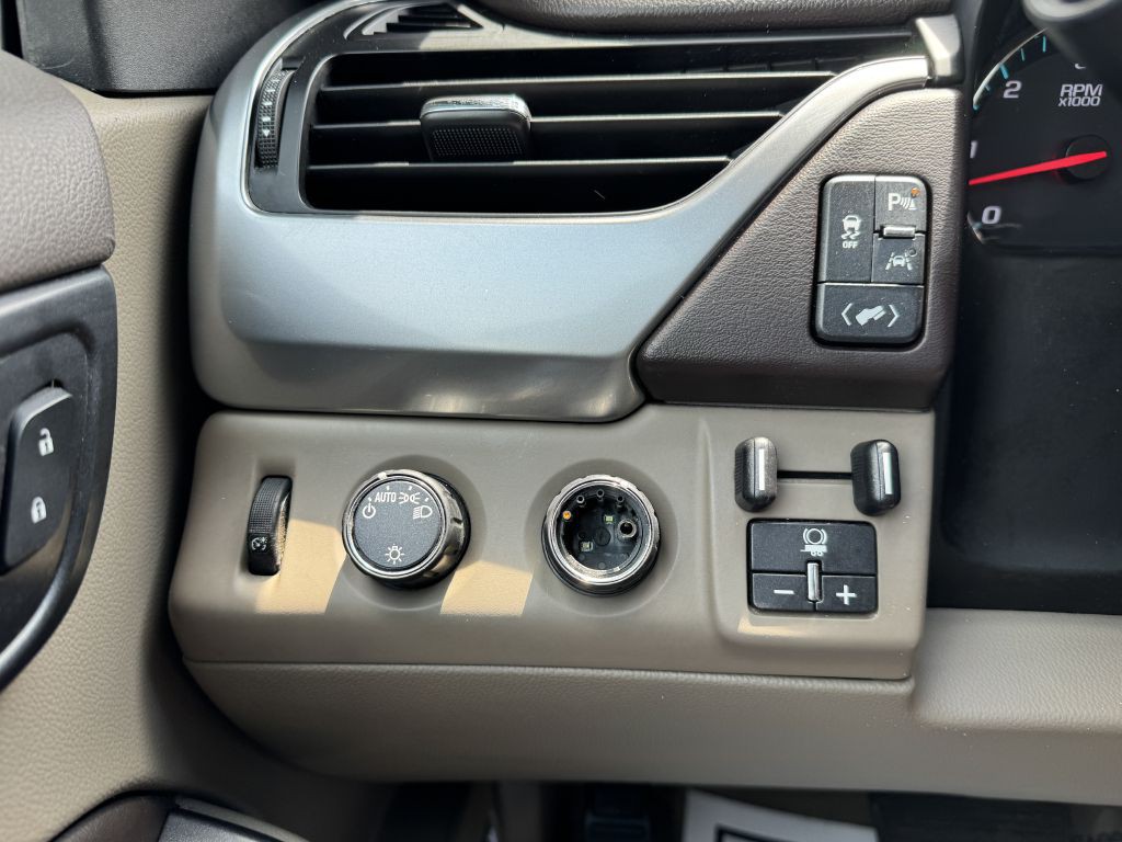 2017 Chevrolet Tahoe Image 22