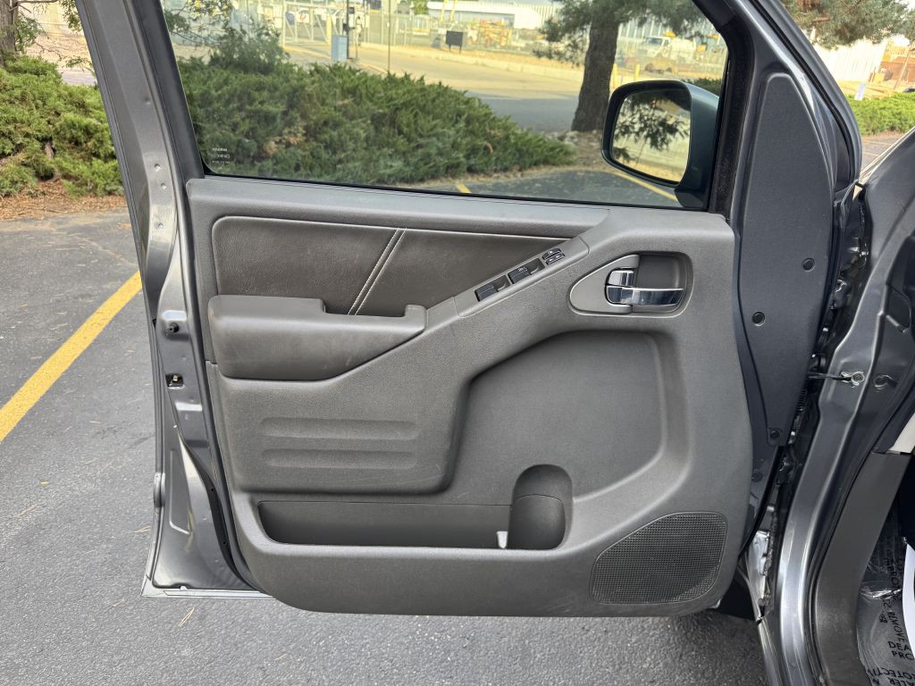 2019 Nissan Frontier Image 15