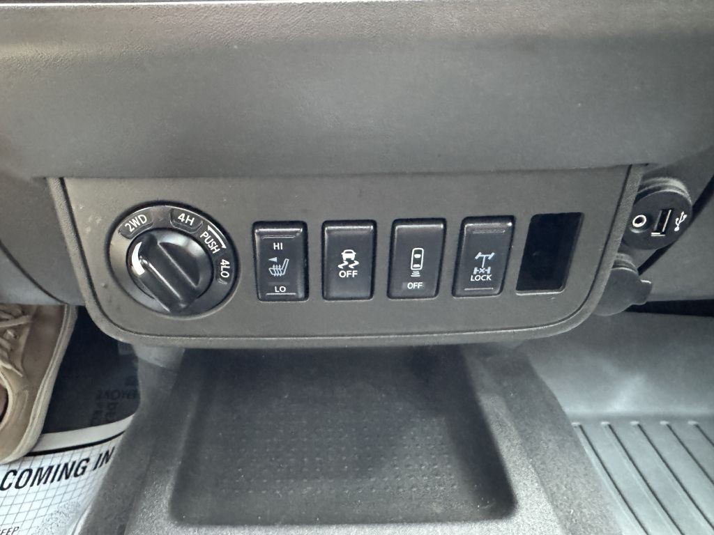 2019 Nissan Frontier Image 26