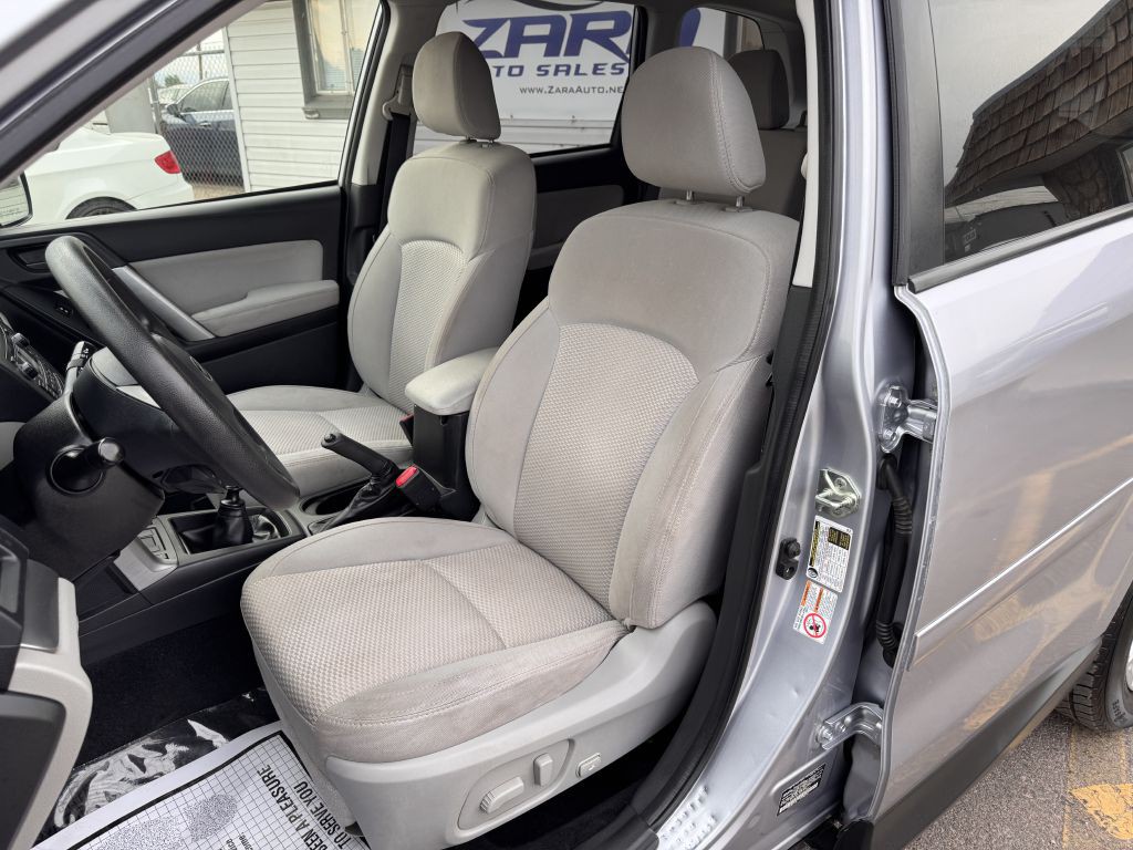 2014 Subaru Forester Image 14