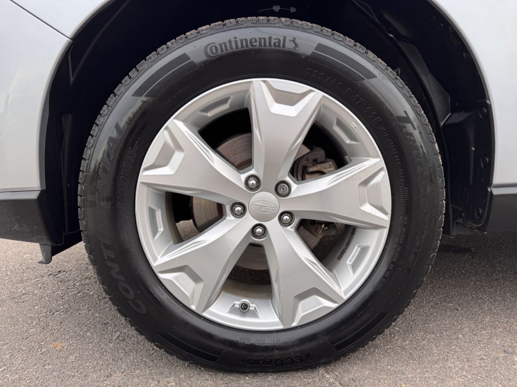 2014 Subaru Forester Image 28