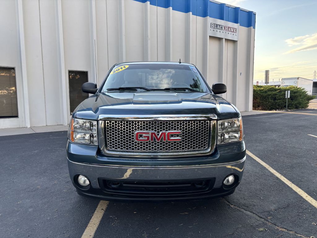 2011 GMC Sierra 1500 Image 2