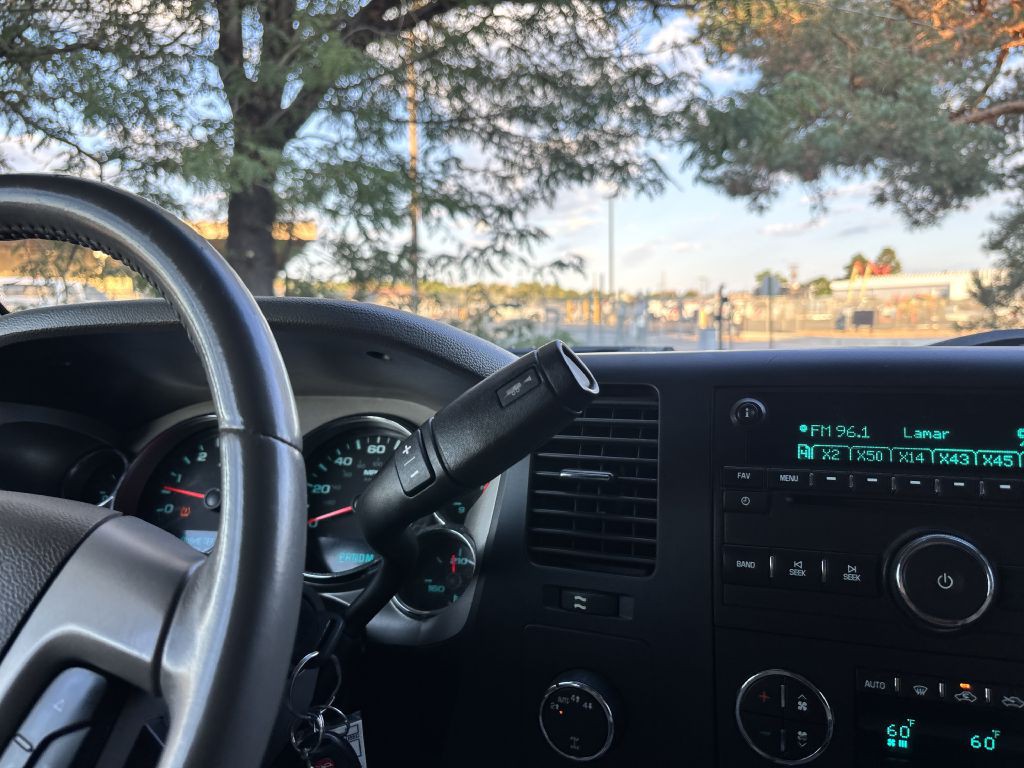 2011 GMC Sierra 1500 Image 18