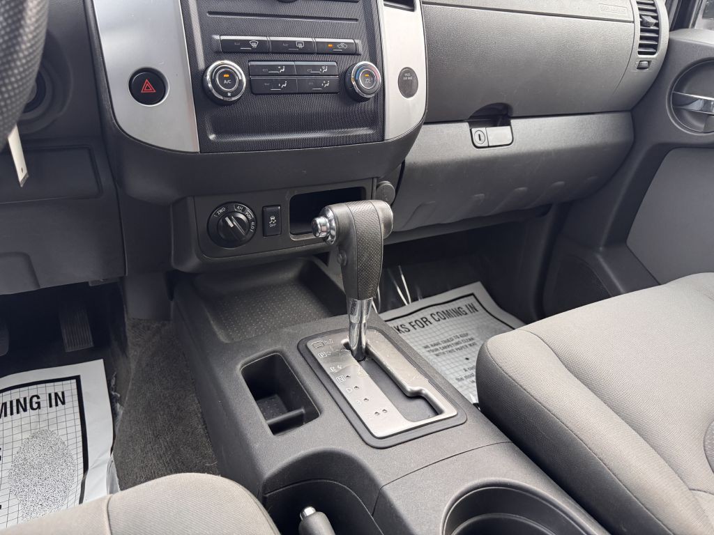 2012 Nissan Xterra Image 19