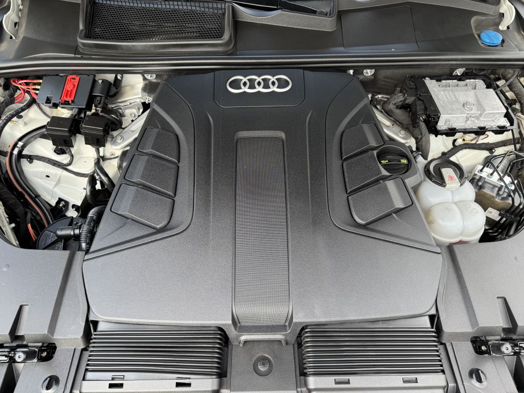 2019 Audi Q7 Image 33
