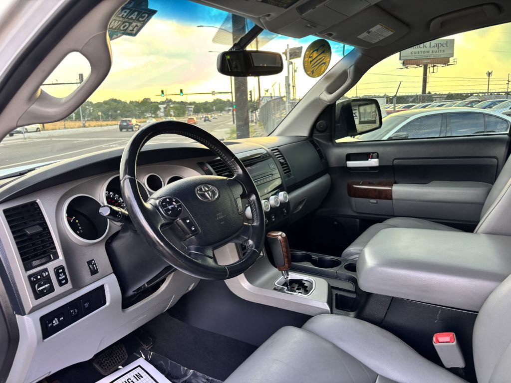 2013 Toyota Tundra Image 10