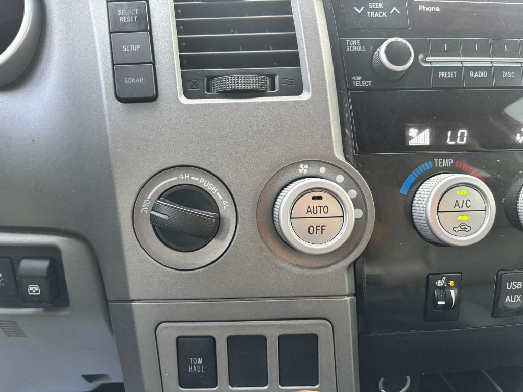 2013 Toyota Tundra Image 22