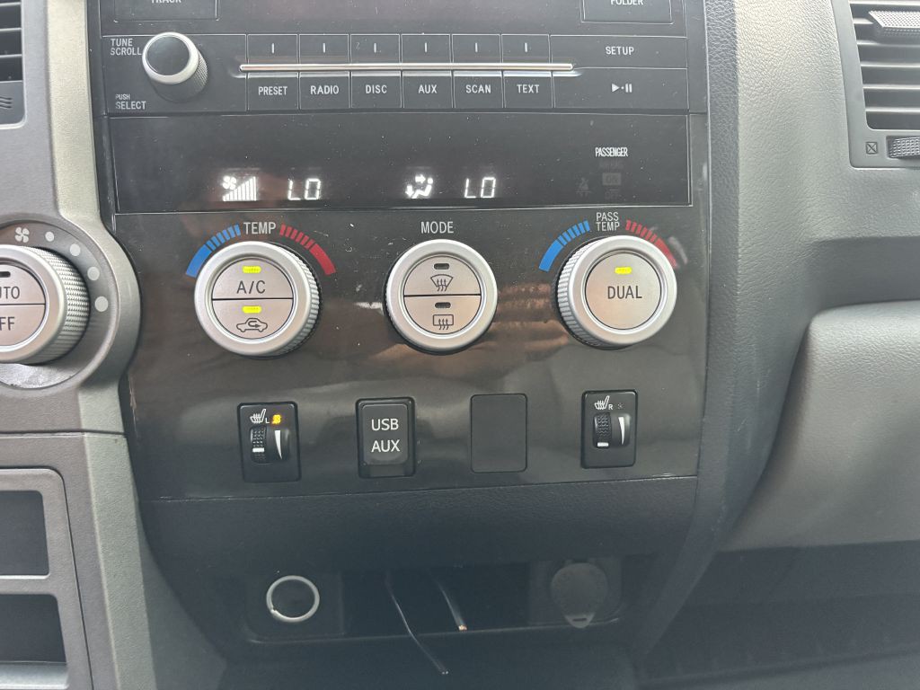 2013 Toyota Tundra Image 24