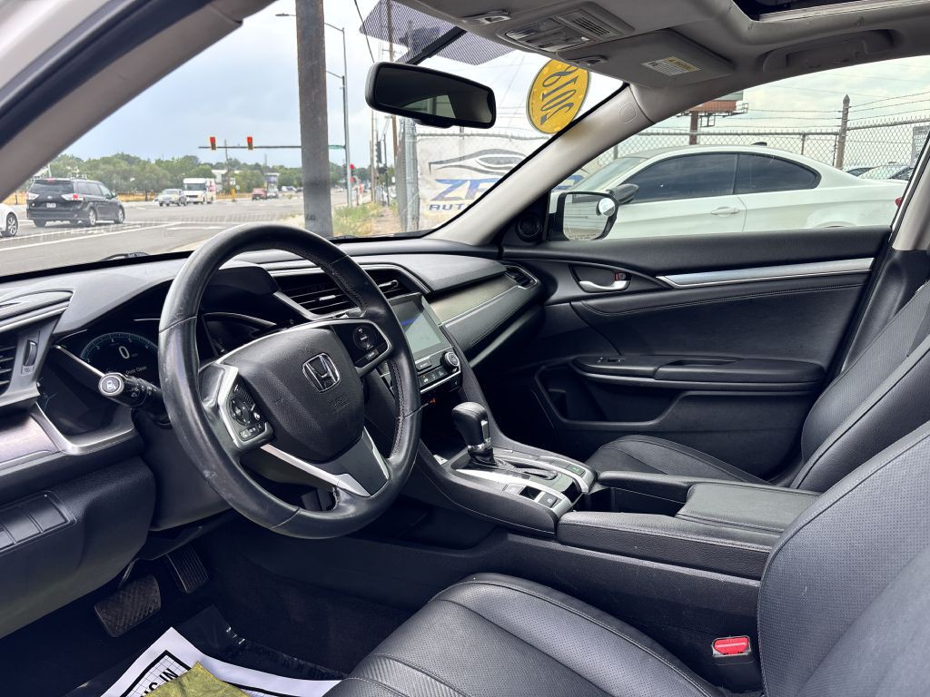 2018 Honda Civic Image 11