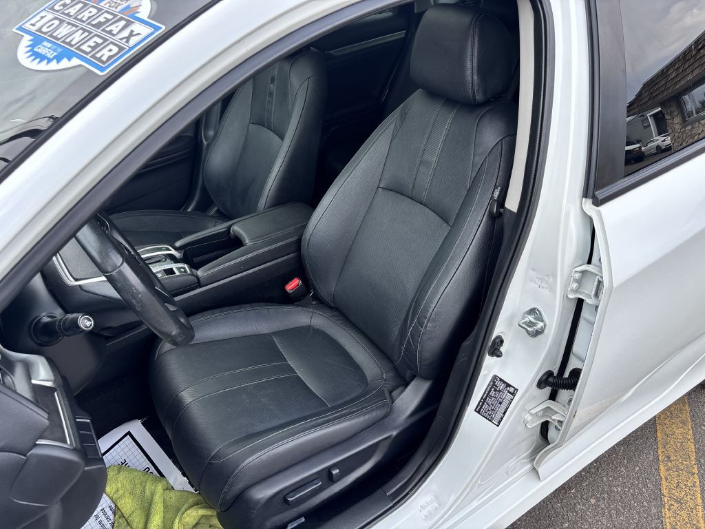2018 Honda Civic Image 13