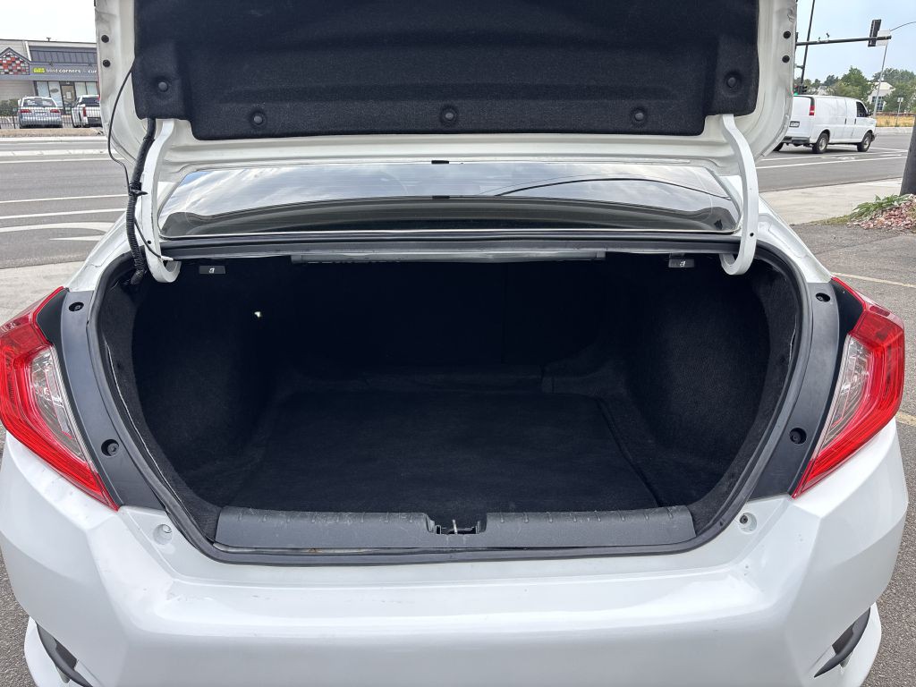 2018 Honda Civic Image 25