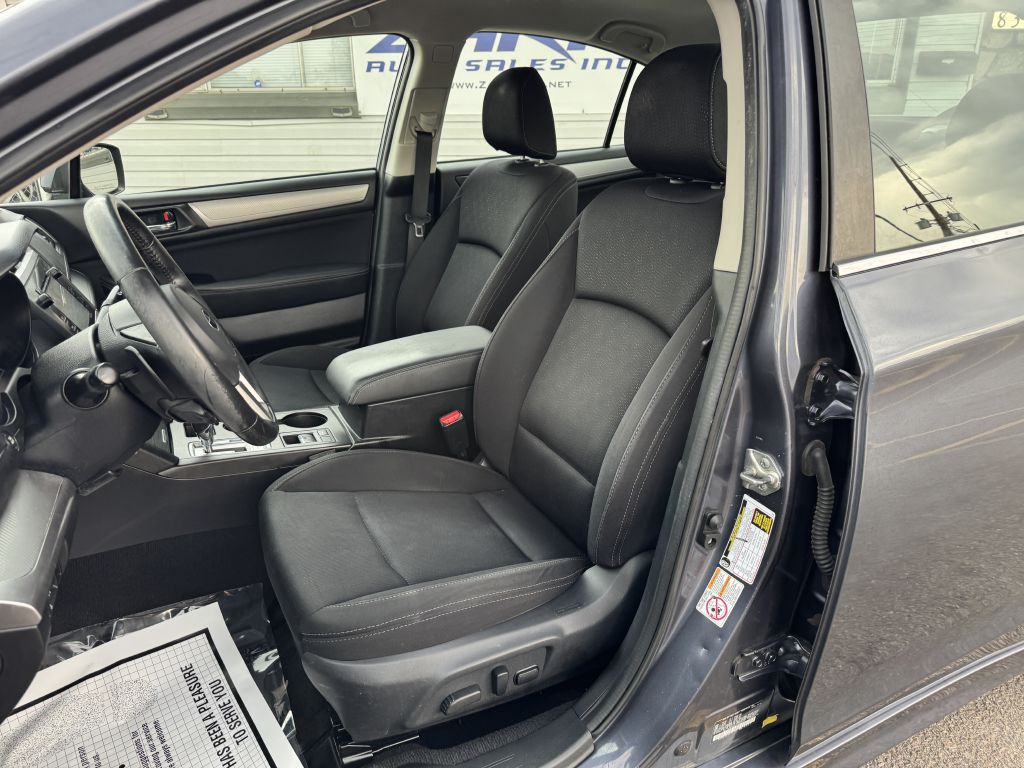 2015 Subaru Legacy Image 12