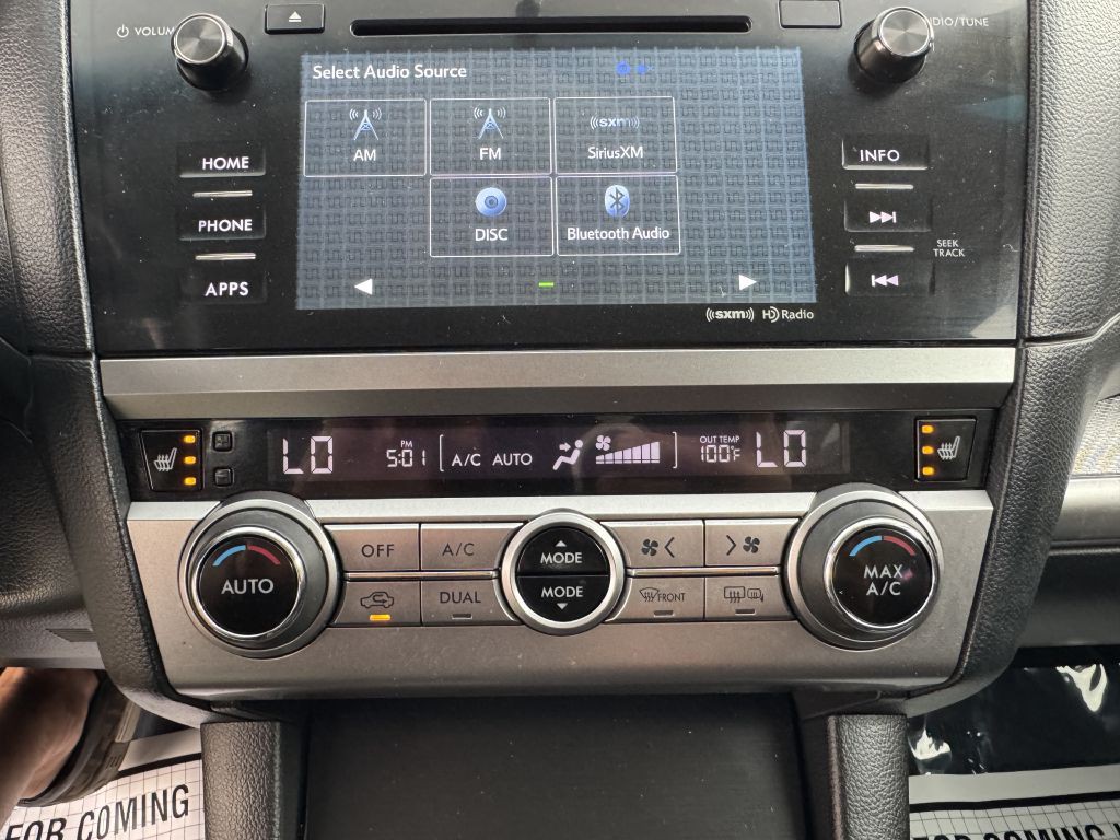 2015 Subaru Legacy Image 22
