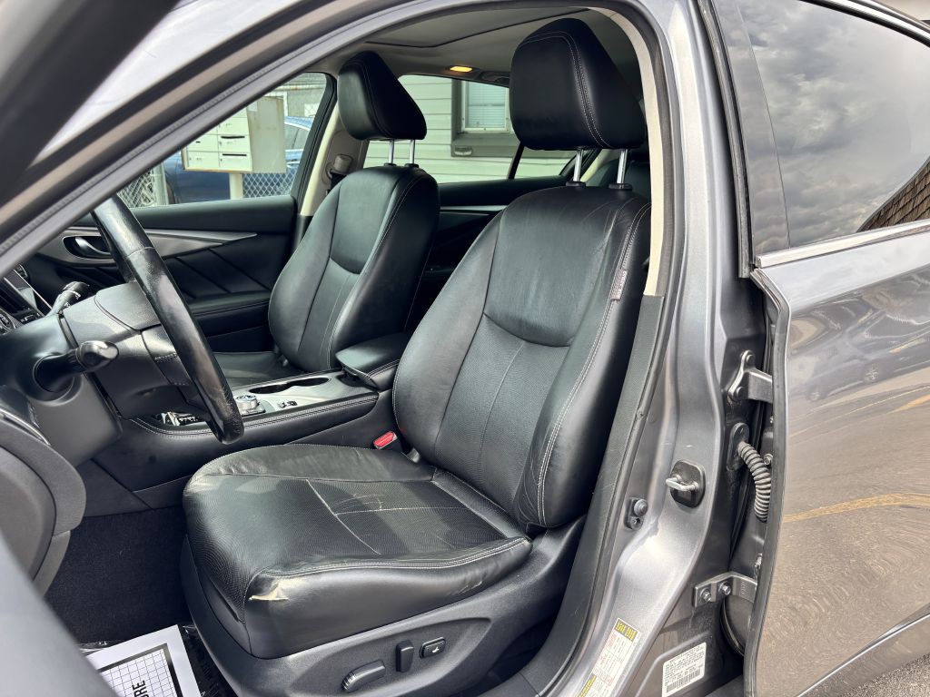 2015 INFINITI Q50 Image 13