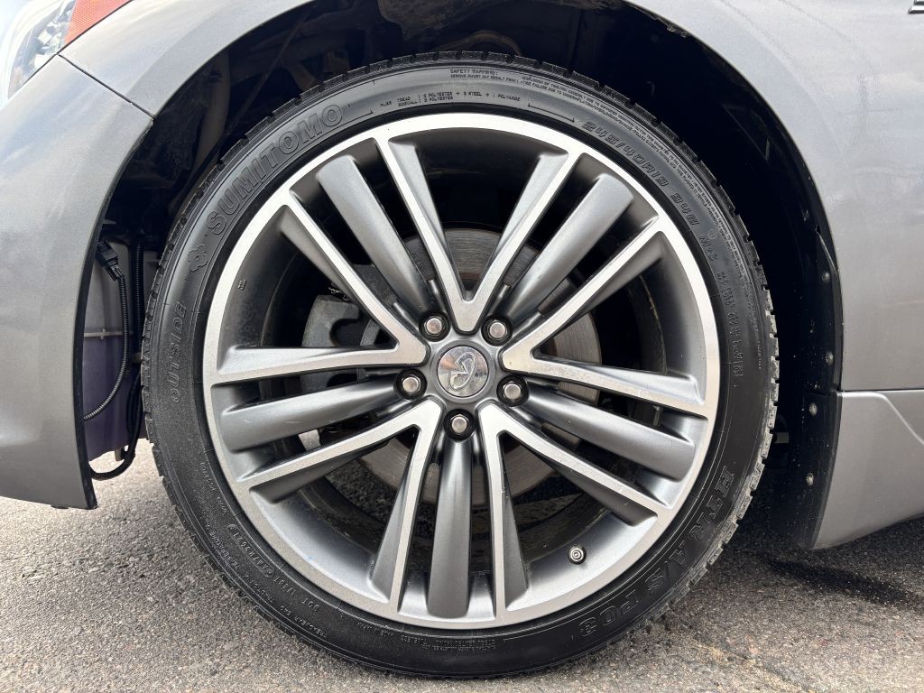 2015 INFINITI Q50 Image 29