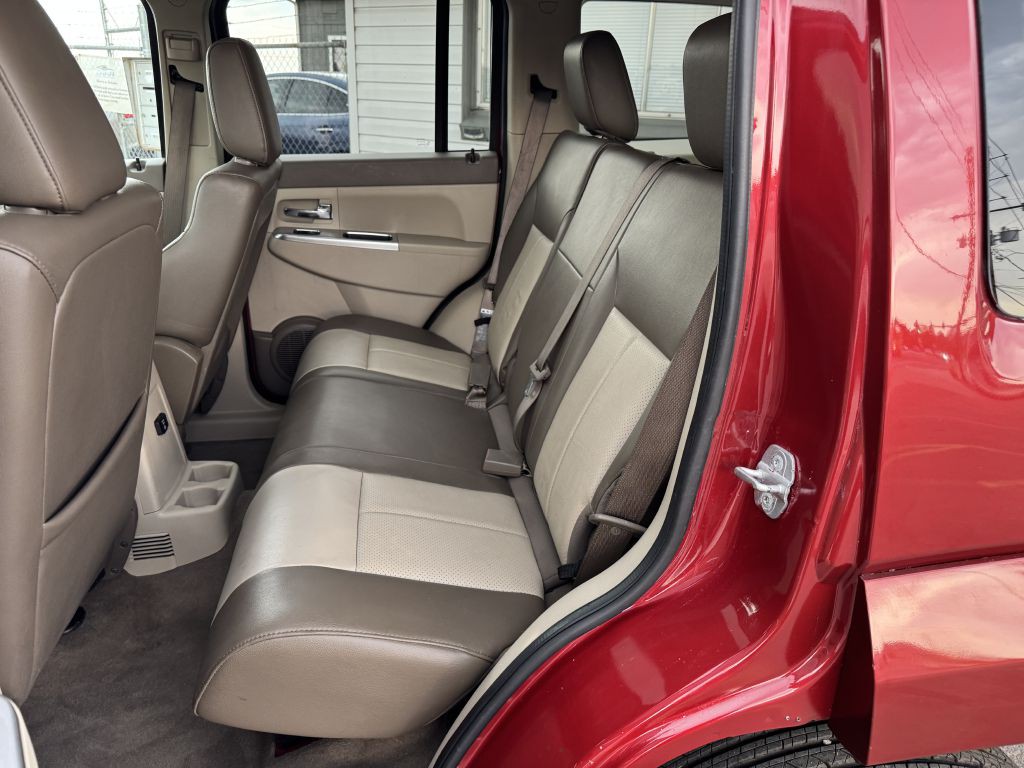 2008 Jeep Liberty Image 17