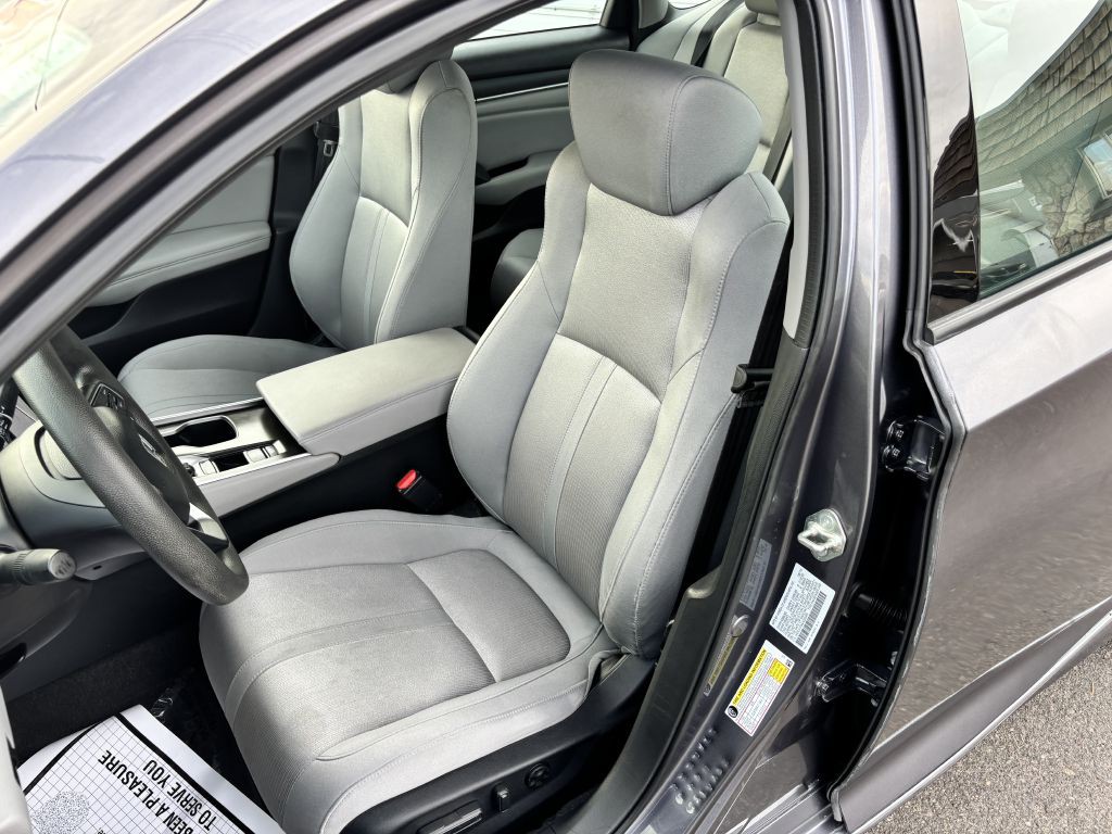 2018 Honda Accord Image 13