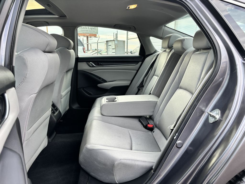 2018 Honda Accord Image 17