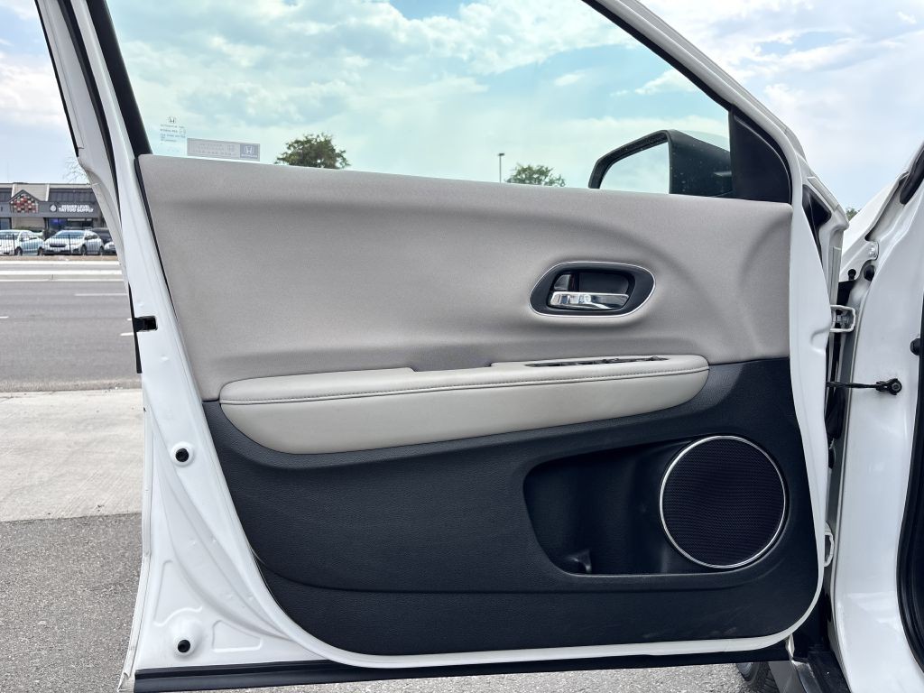 2018 Honda HR-V Image 16
