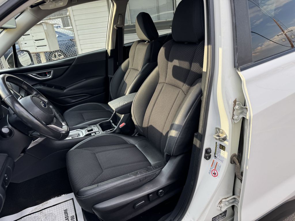 2019 Subaru Forester Image 13