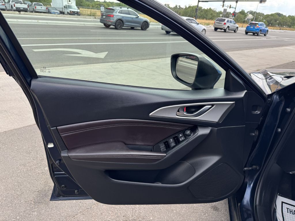2017 Mazda Mazda3 Image 15