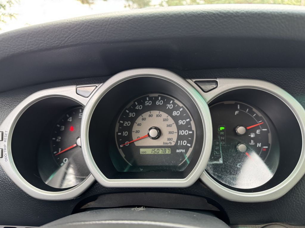 2004 Toyota 4Runner Image 21