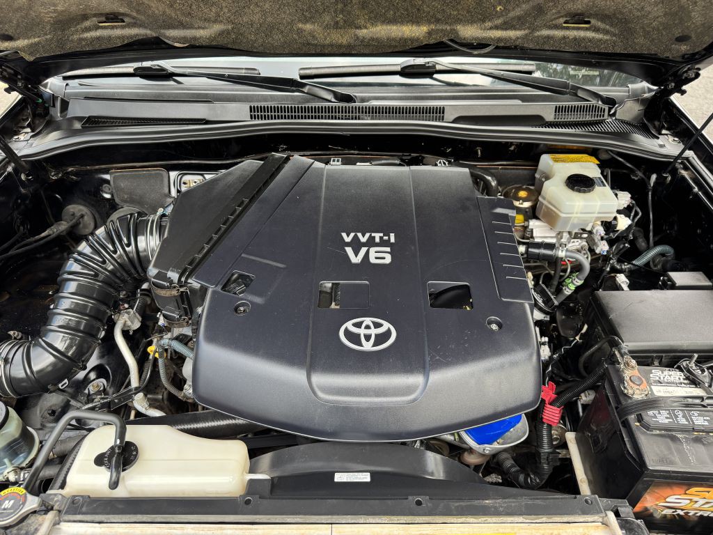 2004 Toyota 4Runner Image 26