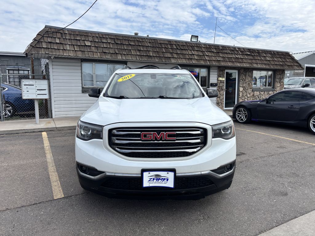 2018 GMC Acadia Image 2