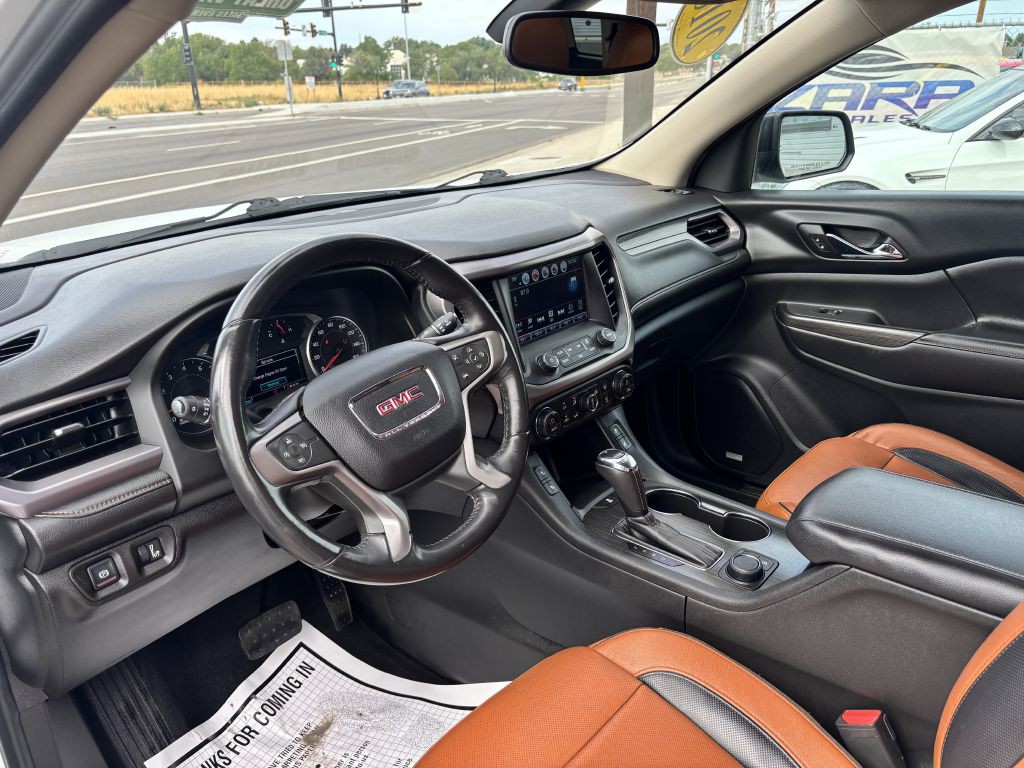 2018 GMC Acadia Image 11