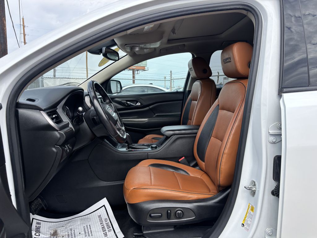 2018 GMC Acadia Image 12