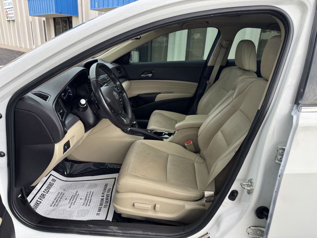 2016 Acura ILX Image 11