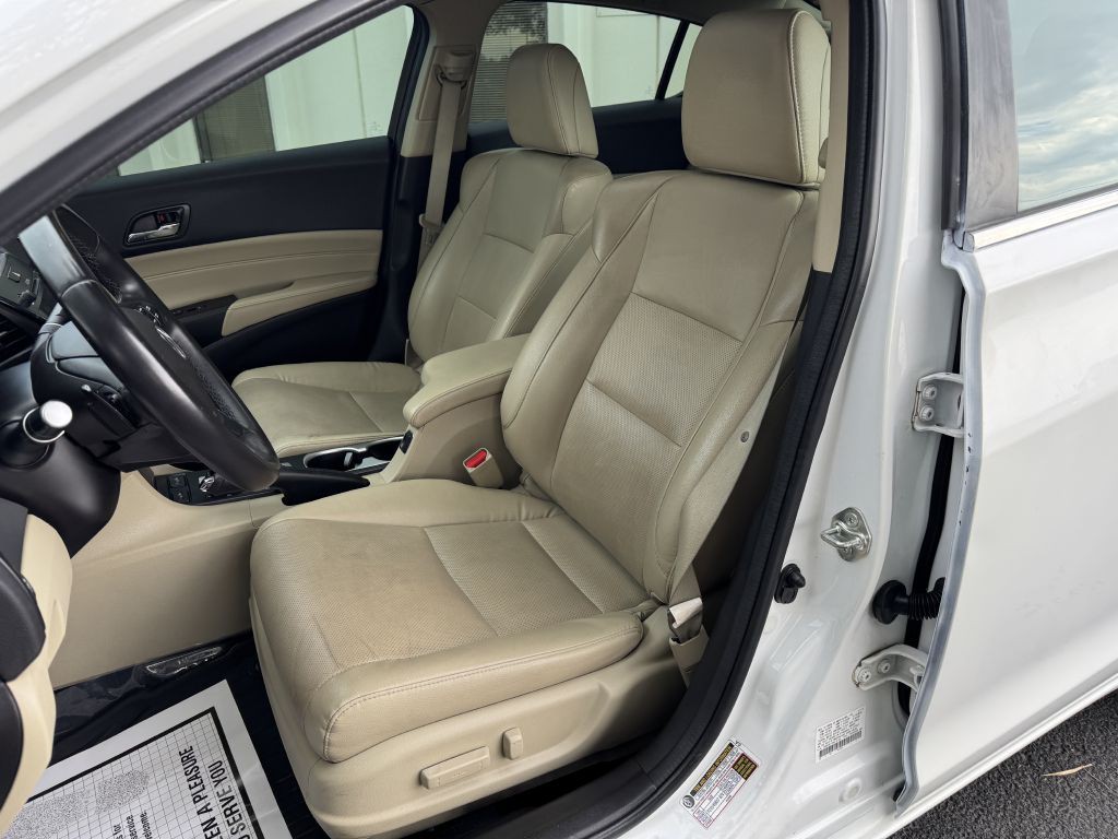 2016 Acura ILX Image 12
