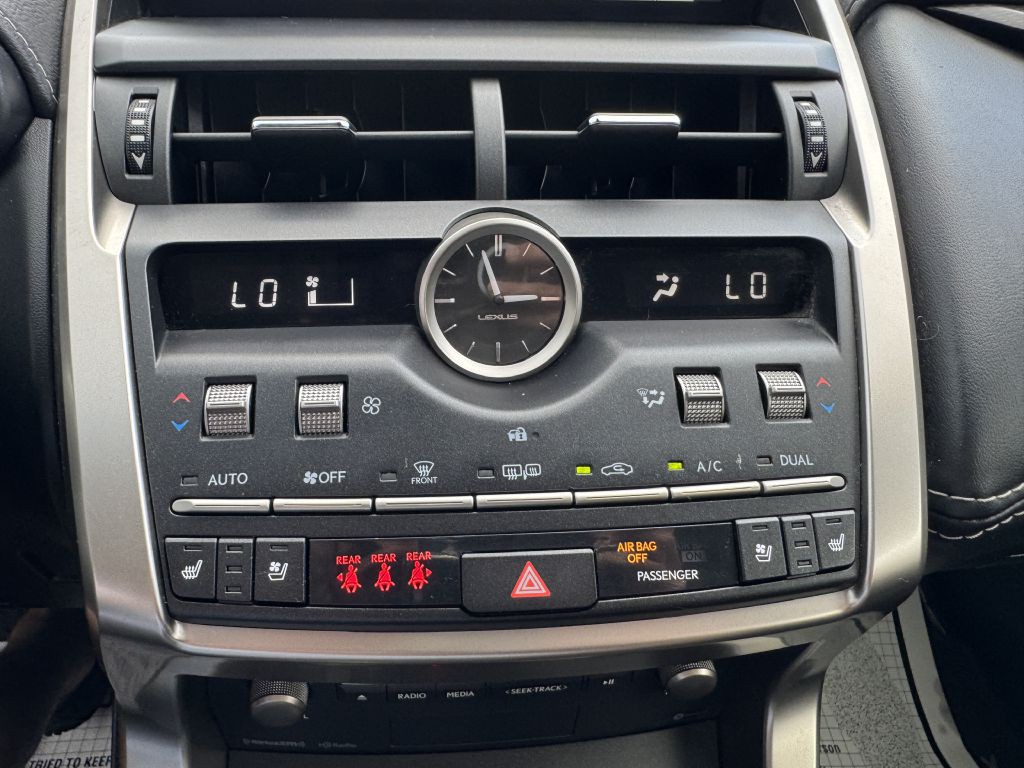 2019 Lexus NX 300 Image 28