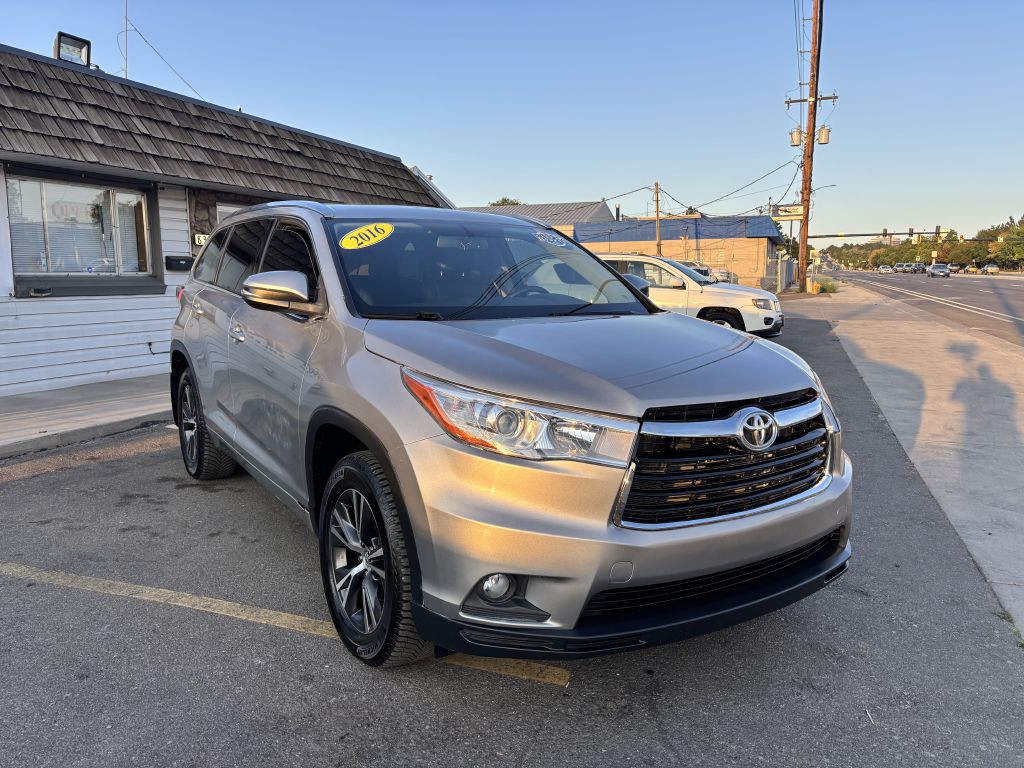 2016 Toyota Highlander Image 9