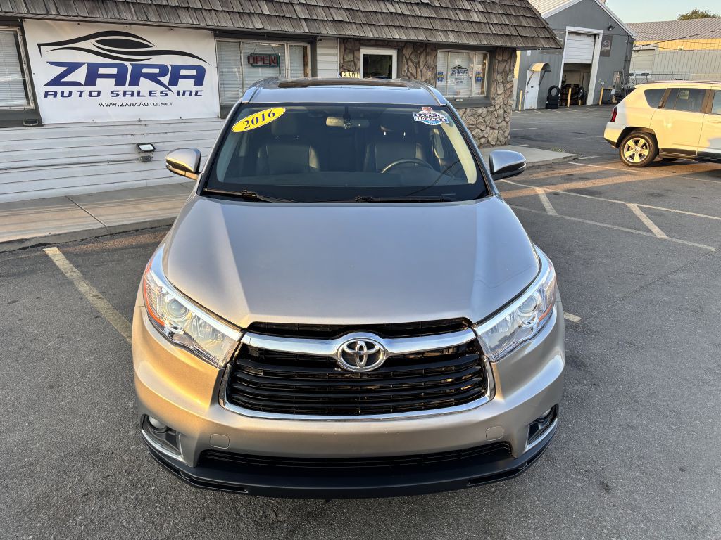 2016 Toyota Highlander Image 10