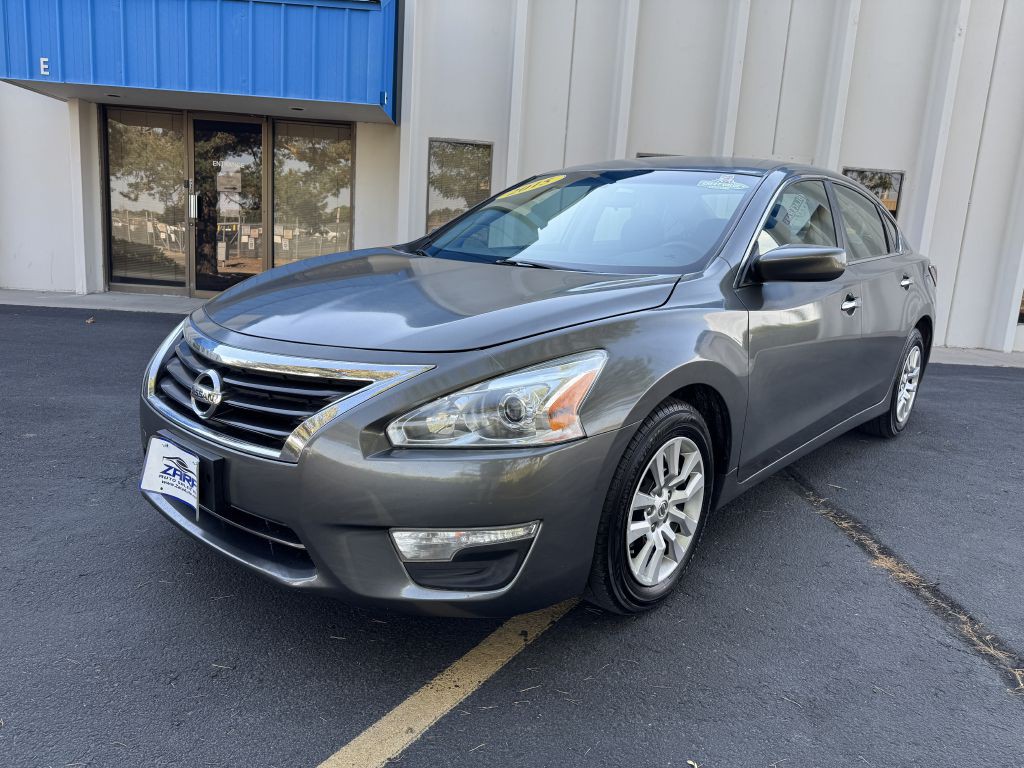 2015 Nissan Altima Image 3
